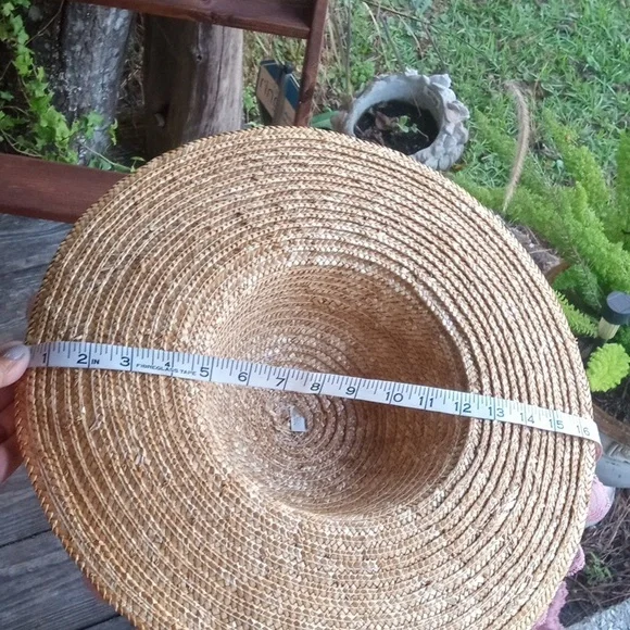 Vintage straw hat with mauve lace and floral trim - Picture 10 of 12